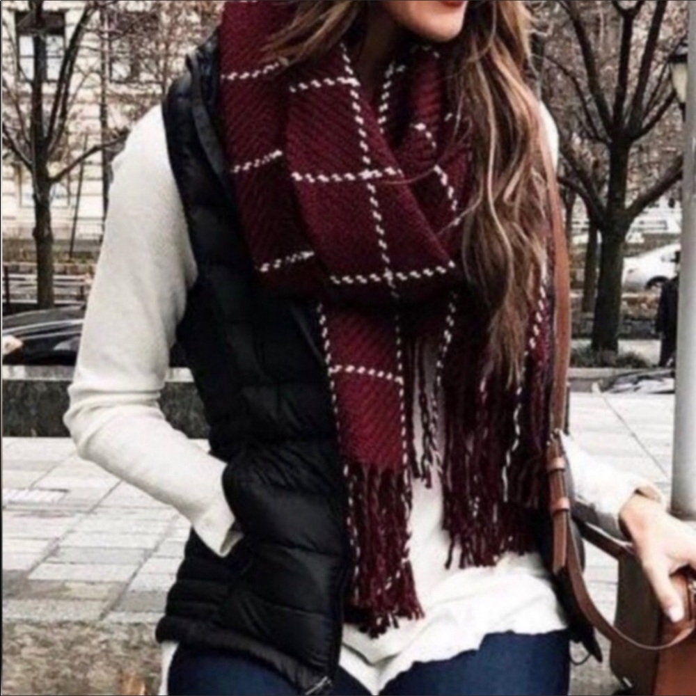 Black Hooded Puffer Vest